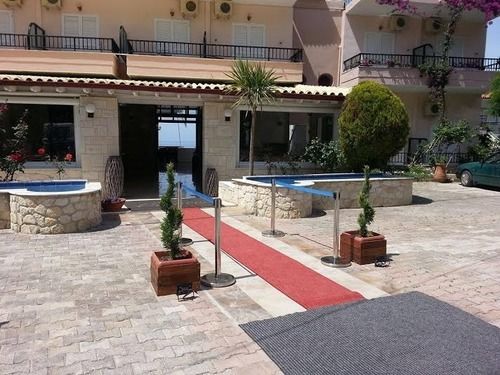 Coralli Holidays Loutra  Экстерьер фото