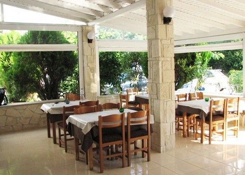 Coralli Holidays Loutra  Экстерьер фото